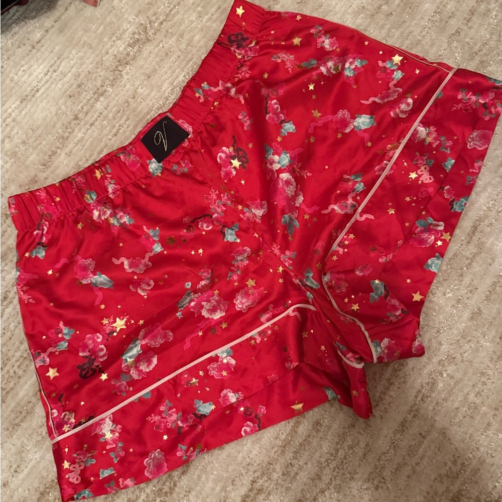 New without tags Victoria’s Secret Satin Floral Gold Boxy Sleep Shorts Small